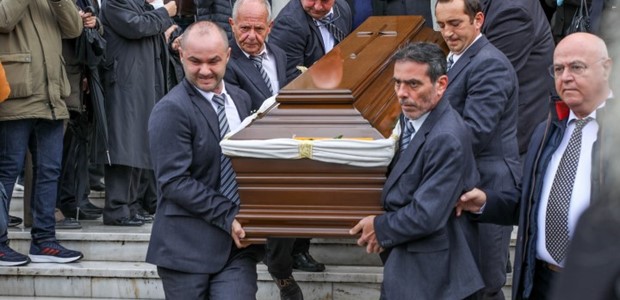 Σε κλίμα βαθιάς οδύνης η κηδεία του Παναγιώτη Τζένου 